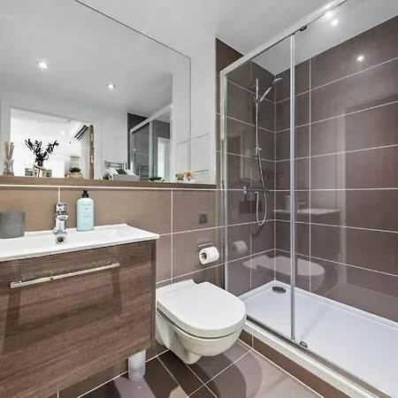 Brand New Apartment 20 Mins From London Waterloo Bp34 Exterior foto