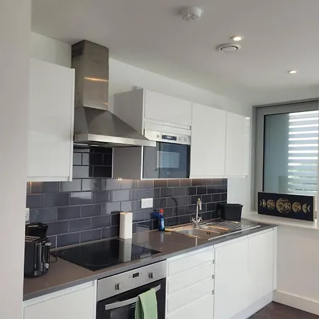 Brand New Apartment 20 Mins From London Waterloo Bp34 Exterior foto