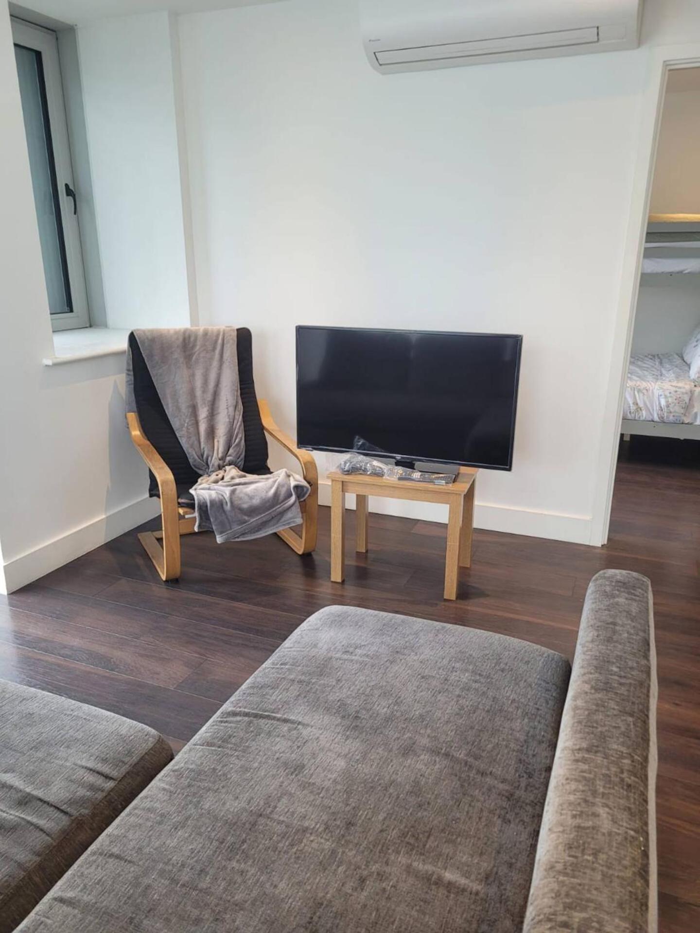 Brand New 20 Mins From Waterloo Bp34 Апартаменты *